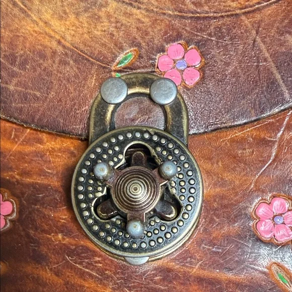 Floral Embroidered Brown Leather Bag 1970’s - Picture 4 of 4